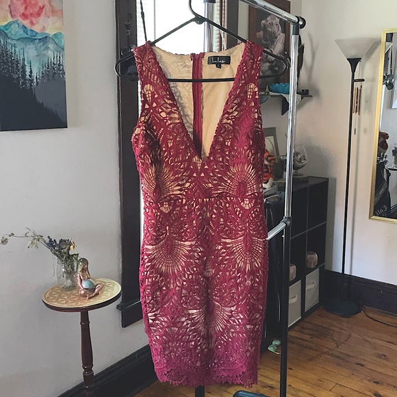 NWT Lulu Truly Beloved Lace Bodycon Women’s Dress - Picture 1 of 4